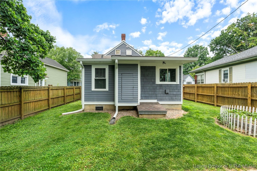 2114 E Elm Street