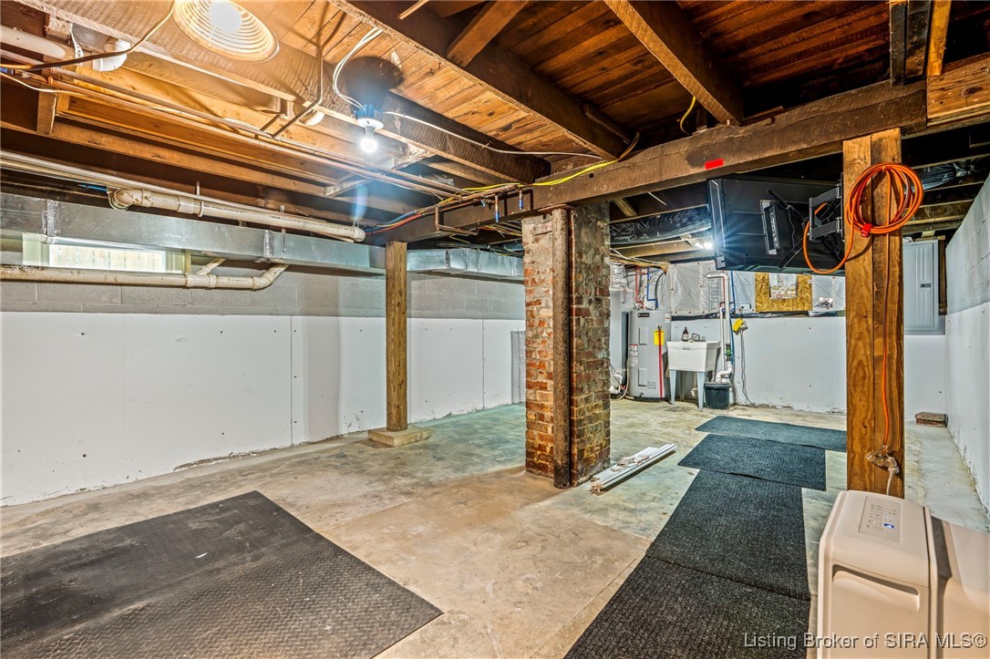 2114 E Elm Street