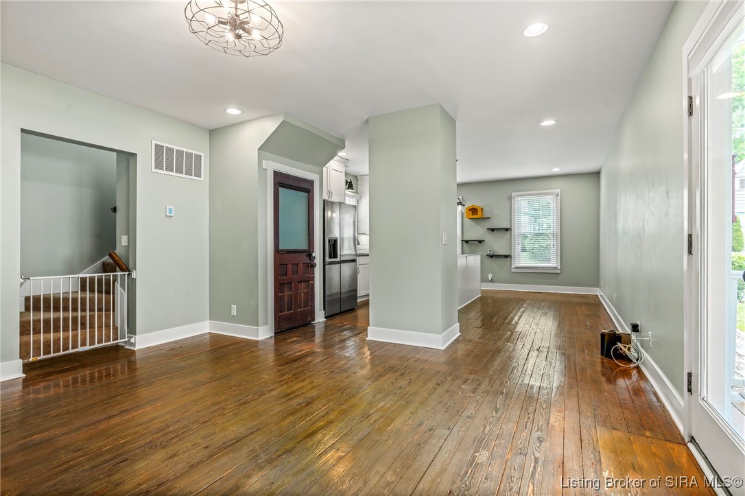 2114 E Elm Street