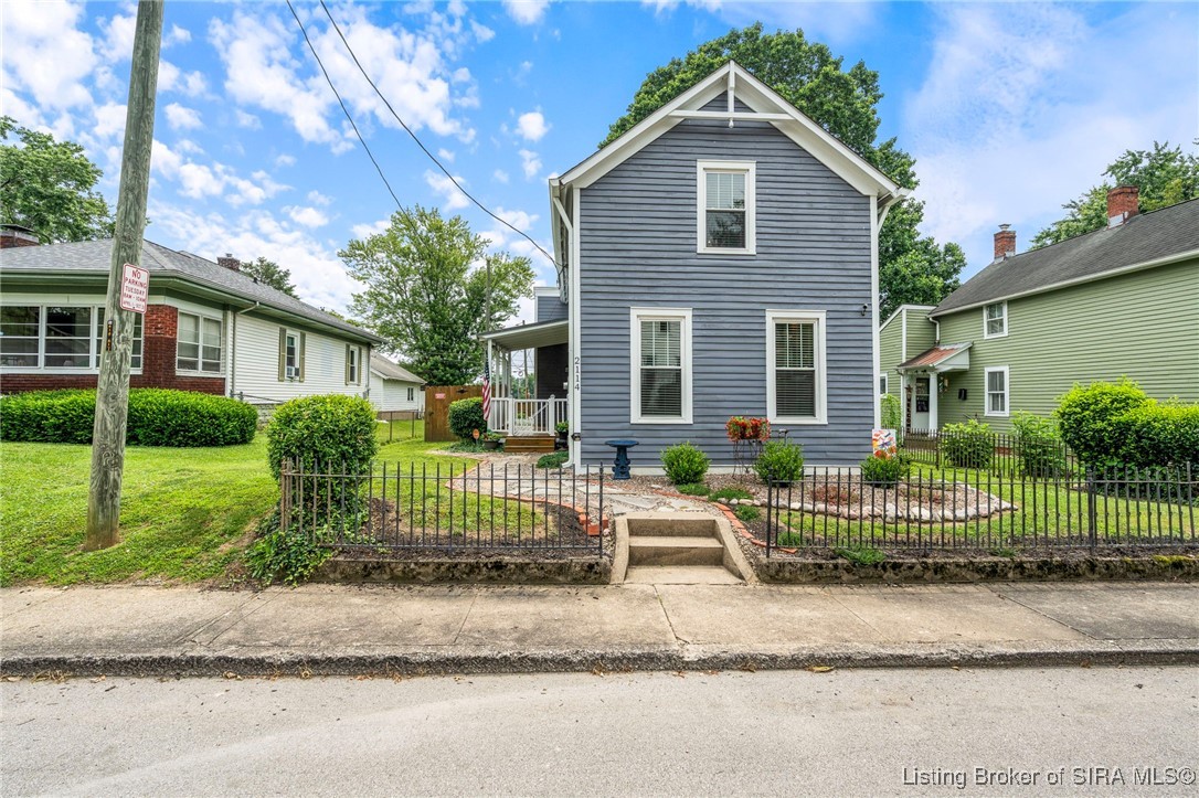 2114 E Elm Street