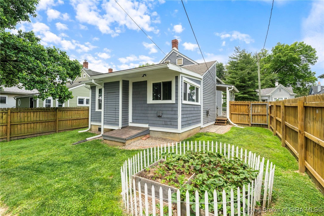 2114 E Elm Street
