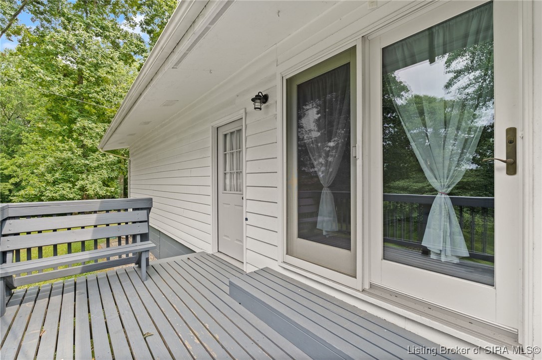 1050 Country Club Road NE
