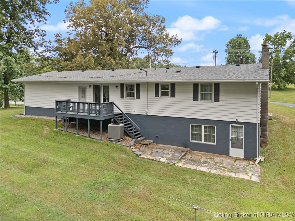 1050 Country Club Road NE
