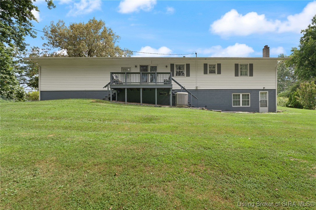 1050 Country Club Road NE