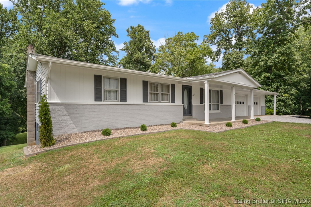 1050 Country Club Road NE