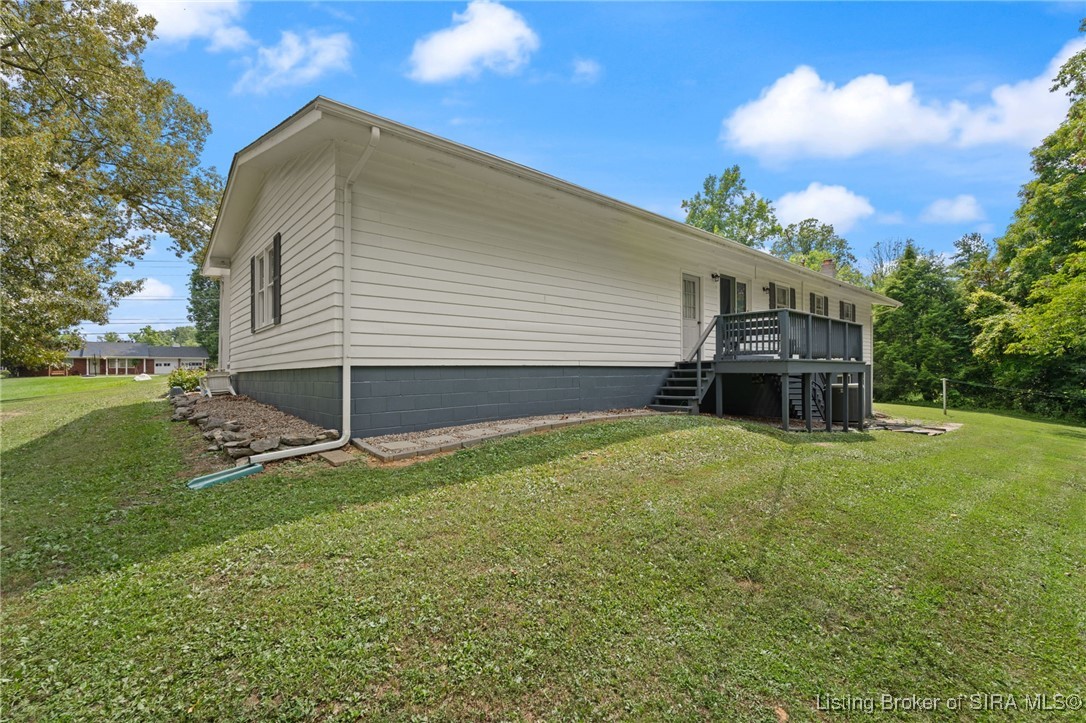 1050 Country Club Road NE