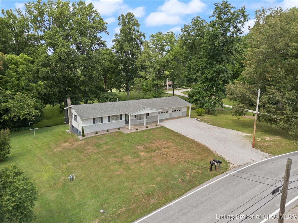 1050 Country Club Road NE