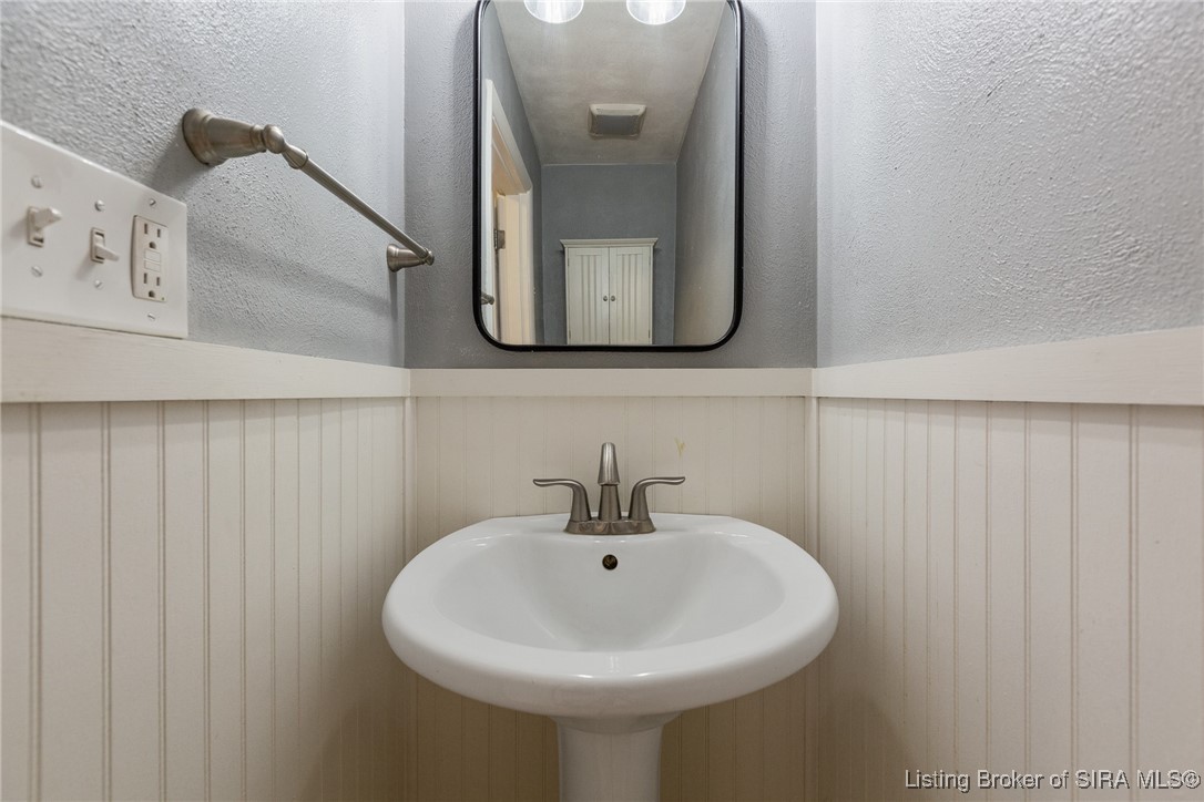 117 Rossmoore Drive
