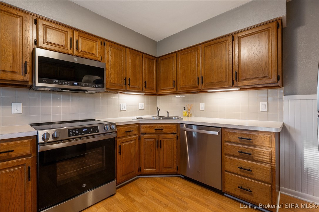 117 Rossmoore Drive