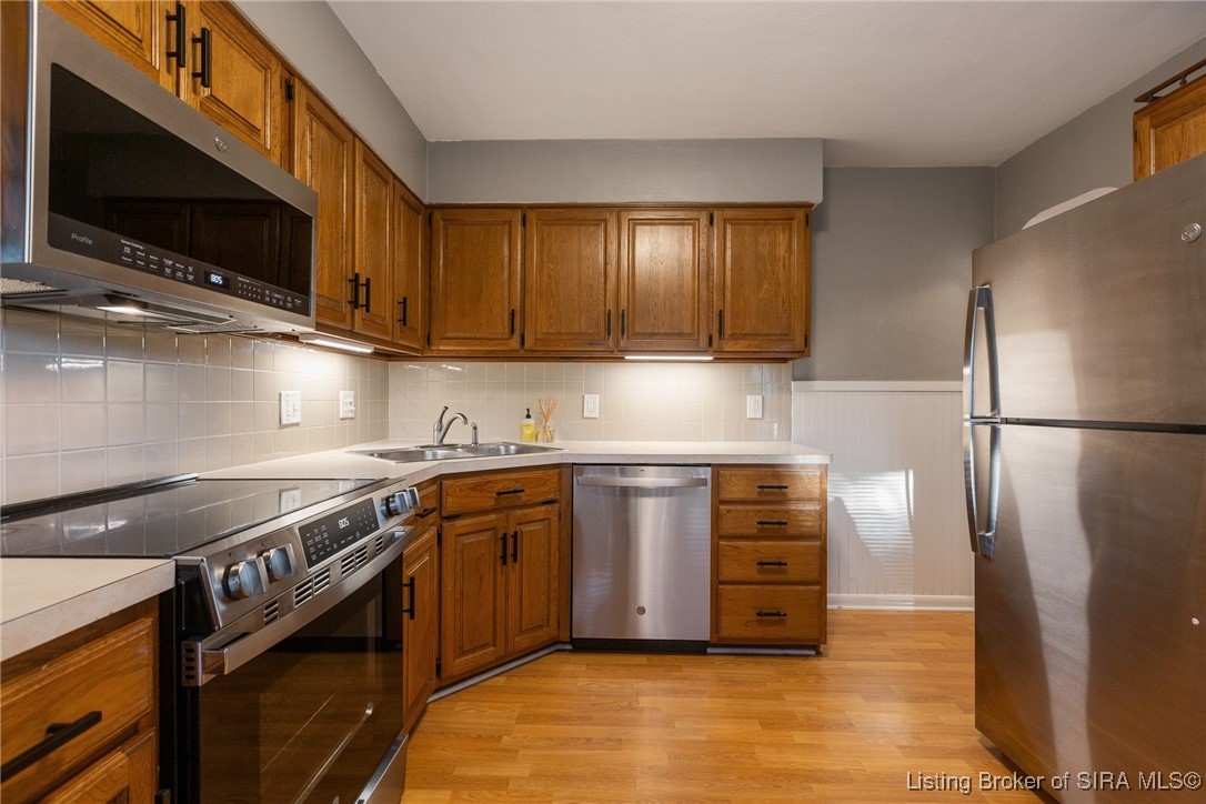 117 Rossmoore Drive
