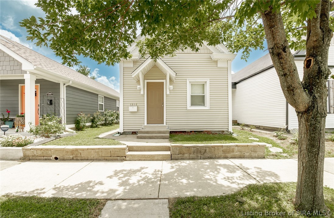 1318 Culbertson Avenue