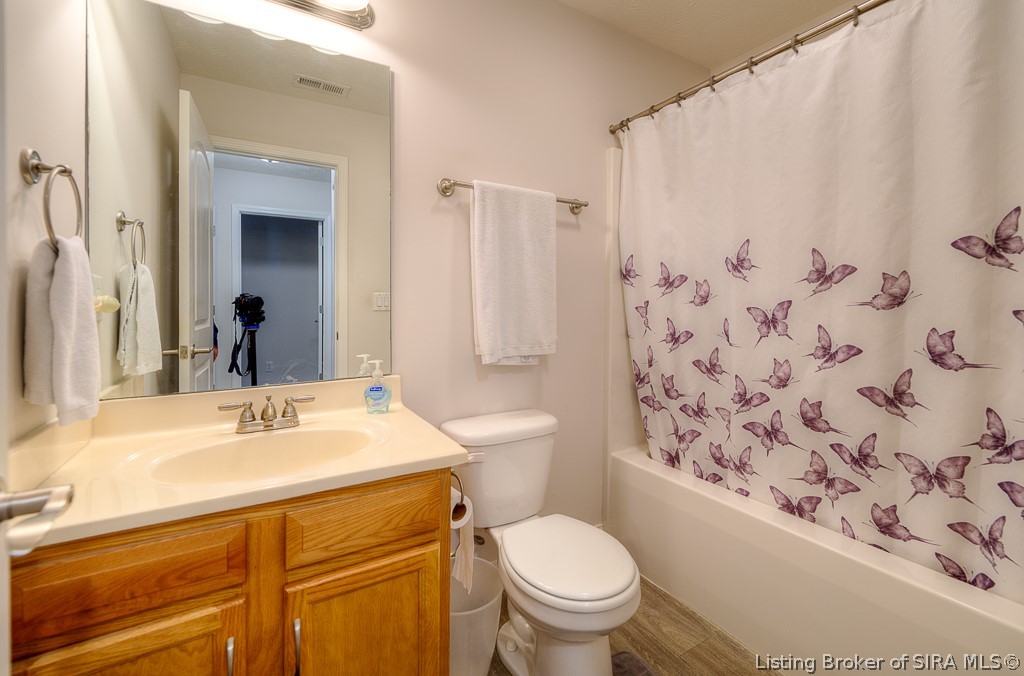 9025 Woodford Drive