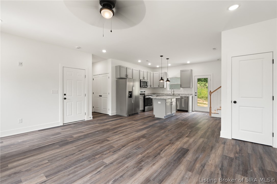 6021 Redberry Juniper Drive