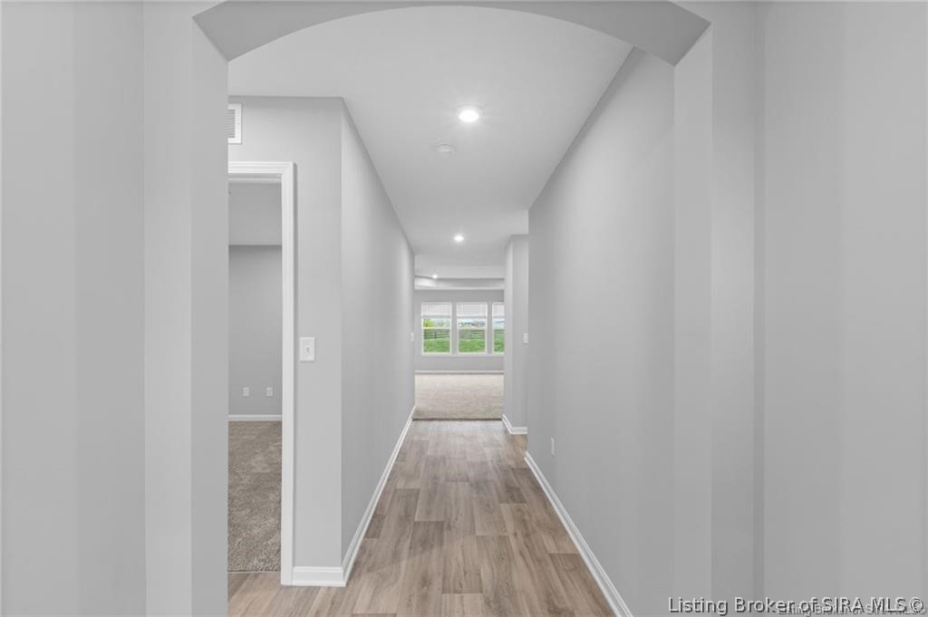 8208 Crescent Cove