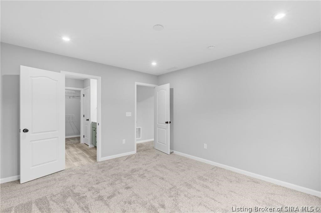 8208 Crescent Cove
