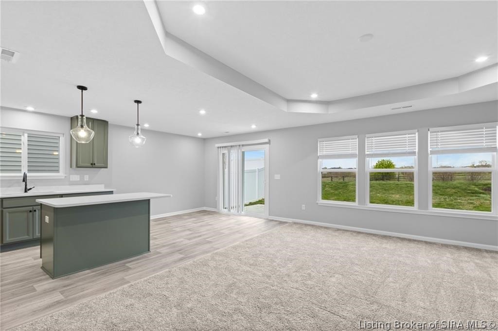 8208 Crescent Cove
