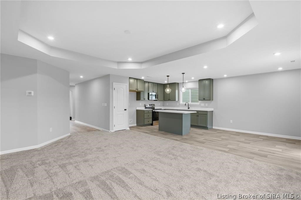 8208 Crescent Cove