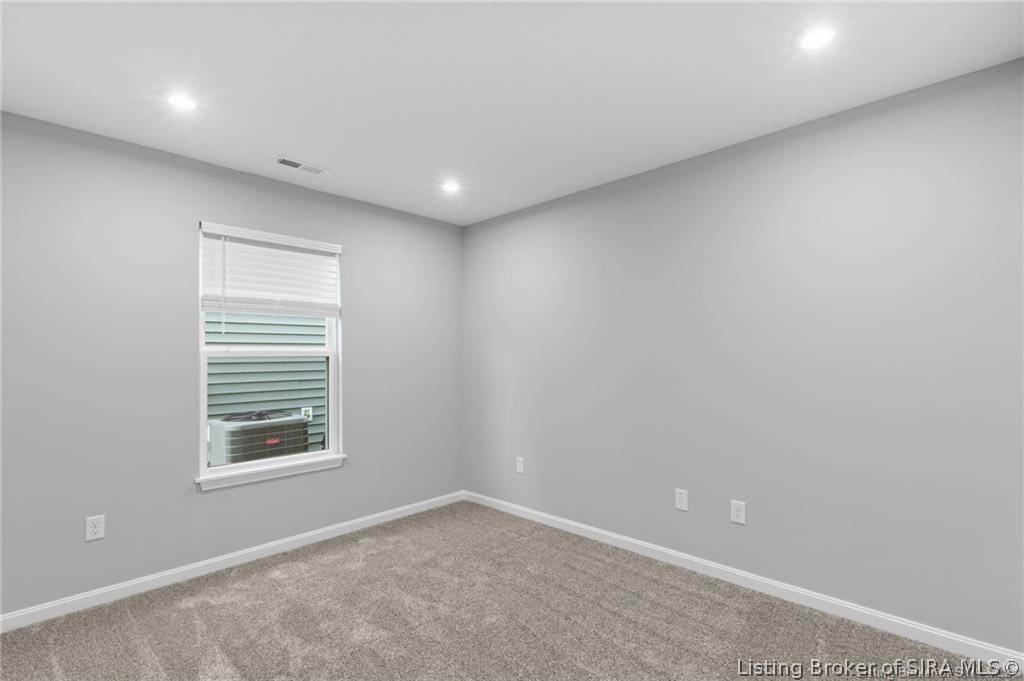8208 Crescent Cove