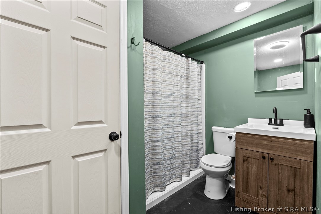 1115 Carter Drive
