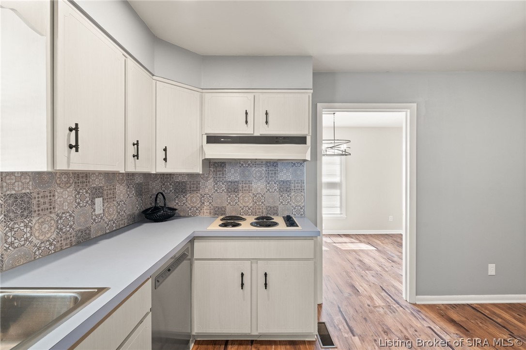 104 W Maplewood Drive