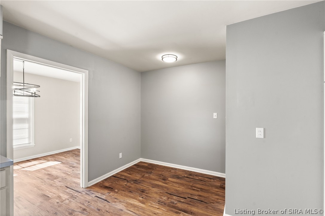 104 W Maplewood Drive