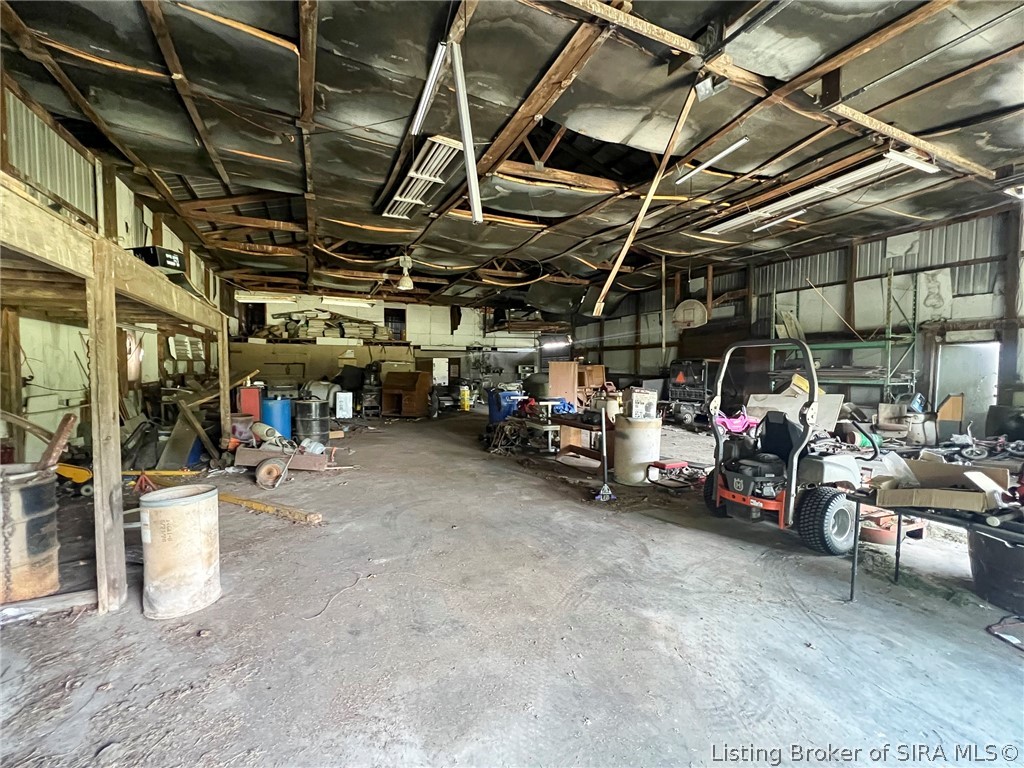 6501 N Highway 11 SE