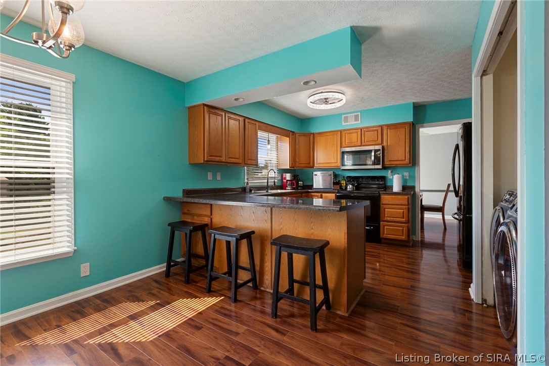 6501 N Highway 11 SE