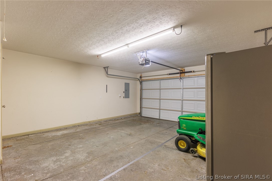 8840 Saddle Ridge Trail