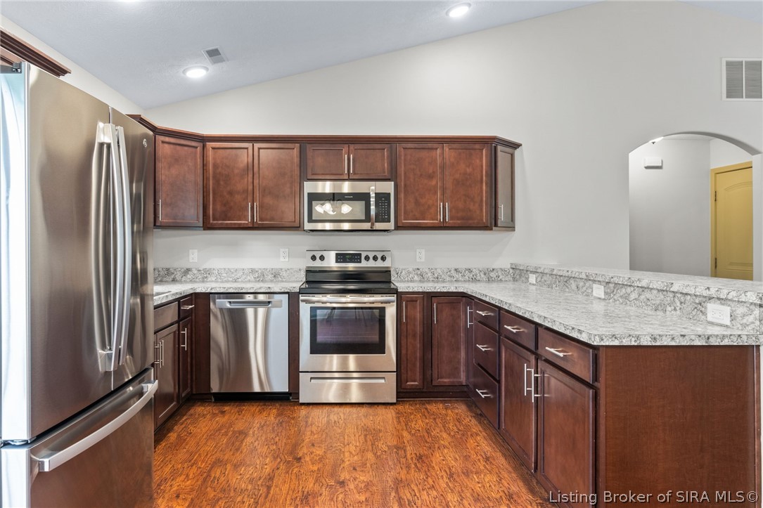 8840 Saddle Ridge Trail