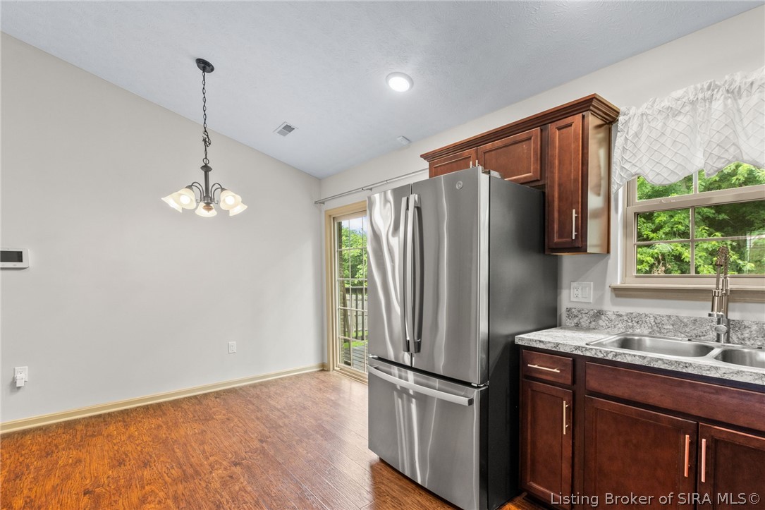 8840 Saddle Ridge Trail