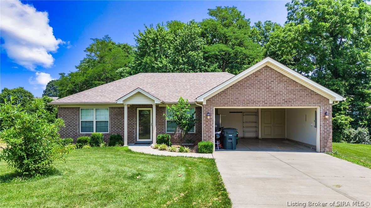 8840 Saddle Ridge Trail