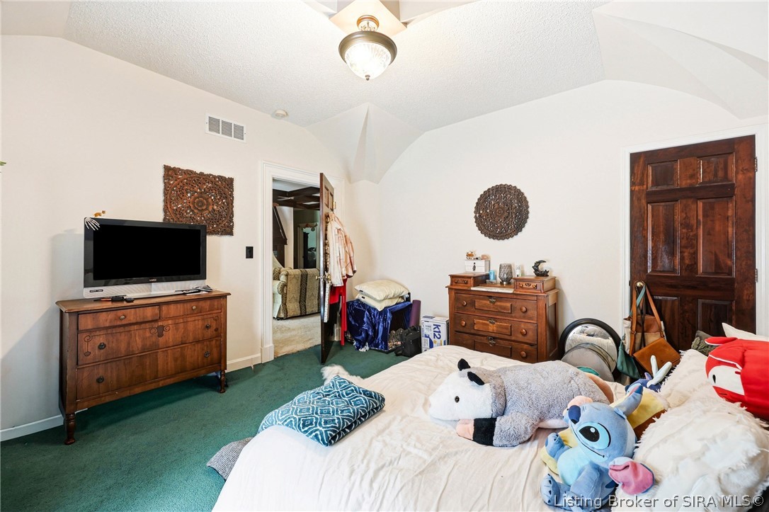 21413 Cabin Hill Road