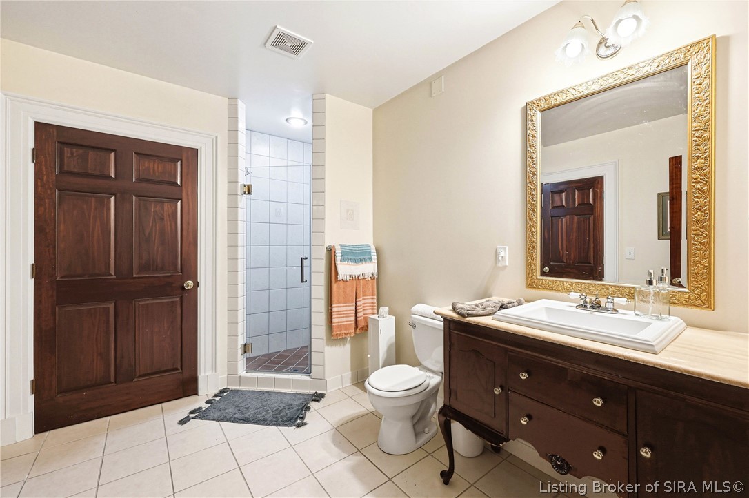 21413 Cabin Hill Road