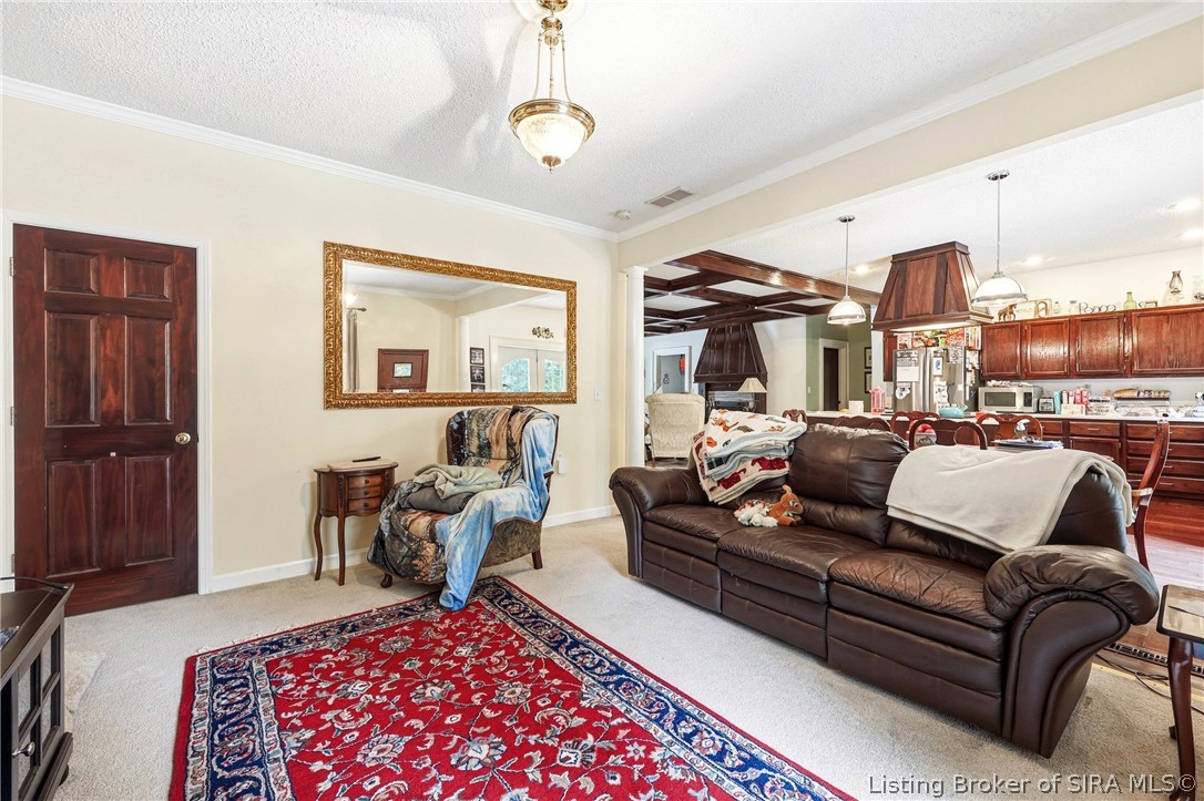 21413 Cabin Hill Road