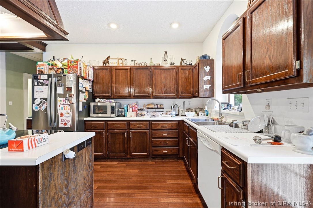 21413 Cabin Hill Road