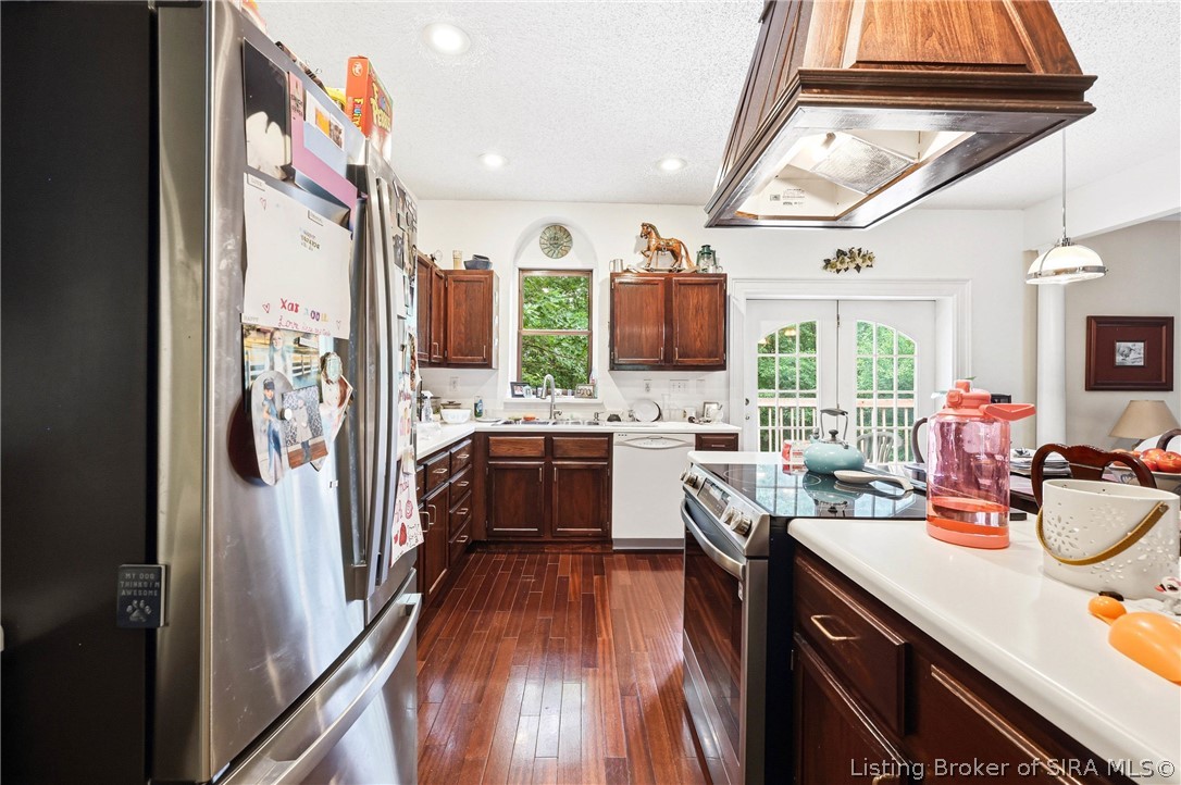 21413 Cabin Hill Road