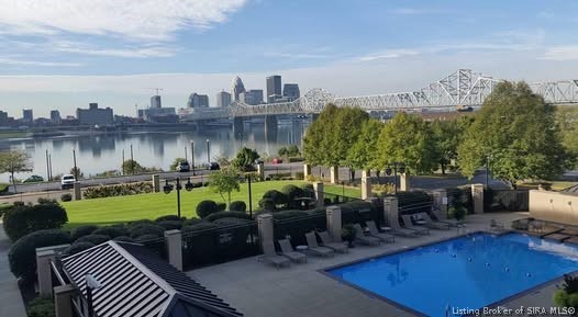 1 Riverpointe Plaza 701