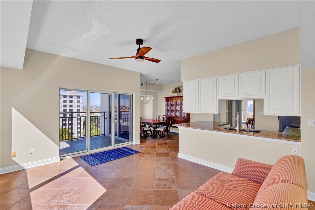 1 Riverpointe Plaza 701