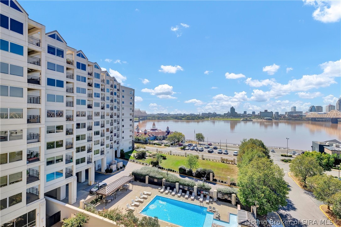 1 Riverpointe Plaza 701