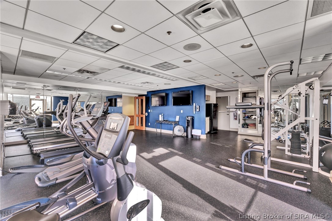 1 Riverpointe Plaza 701