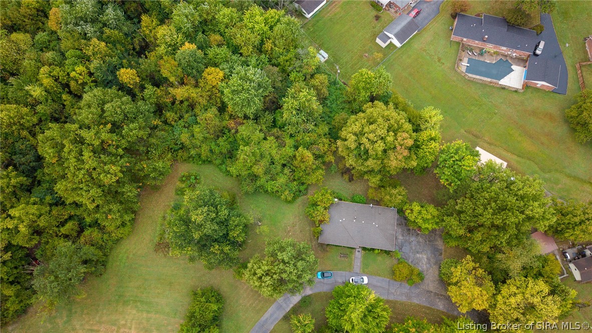 7007 Highway 31 E