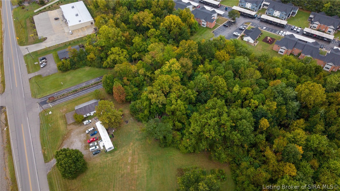 7007 Highway 31 E