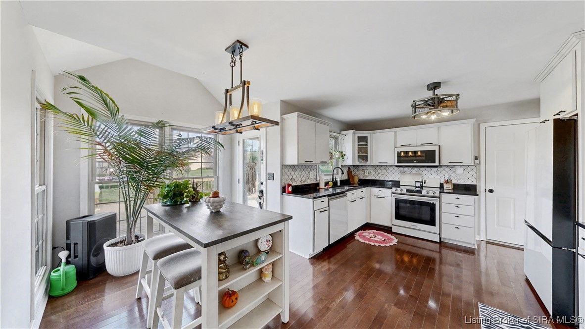 6207 Ridgefield Drive