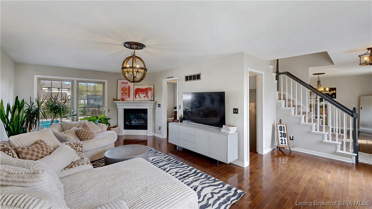 6207 Ridgefield Drive