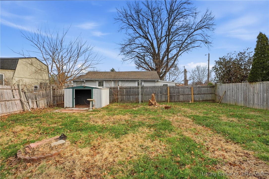 709 Crestview Court
