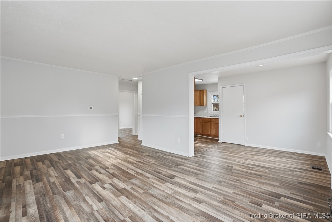 709 Crestview Court