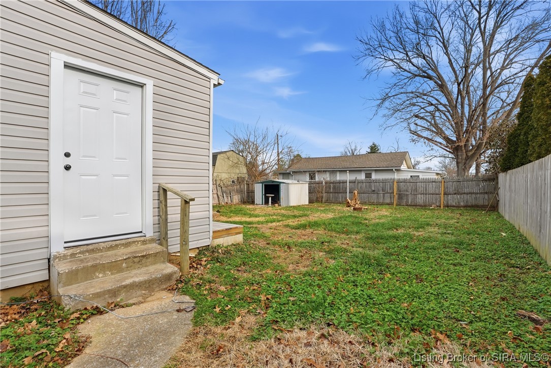 709 Crestview Court