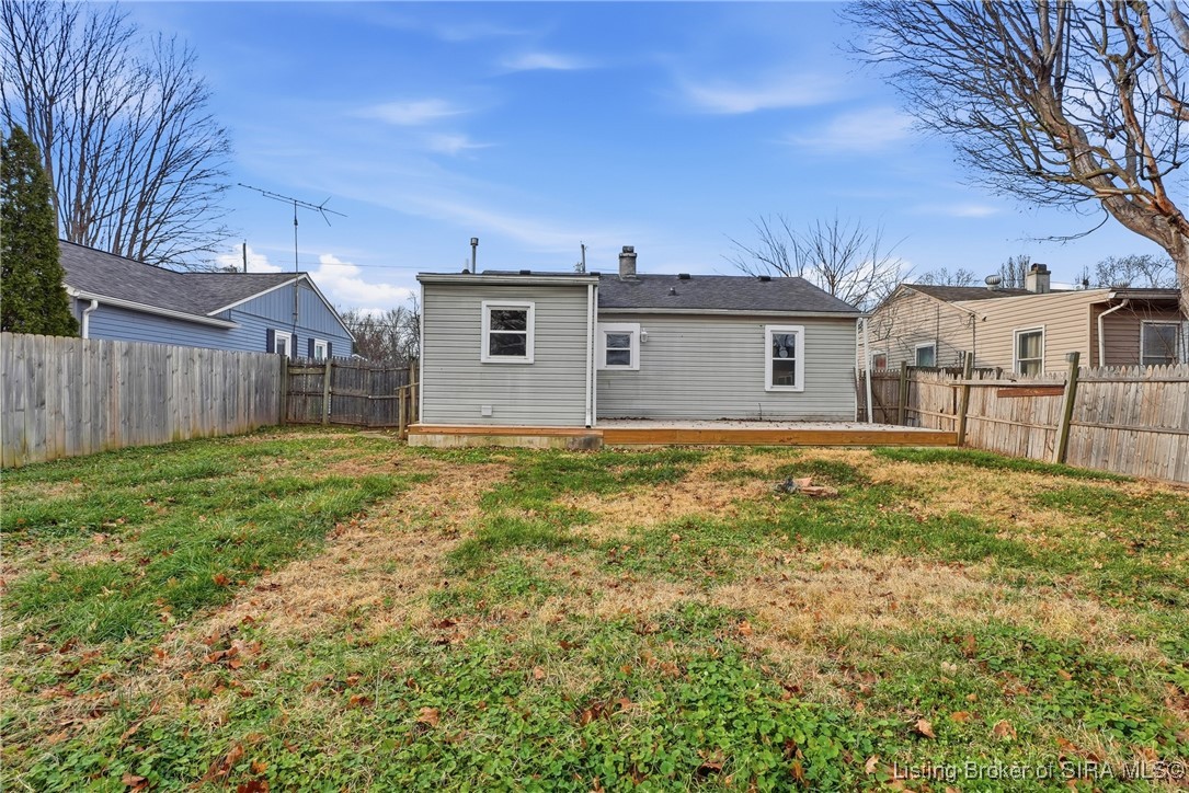 709 Crestview Court