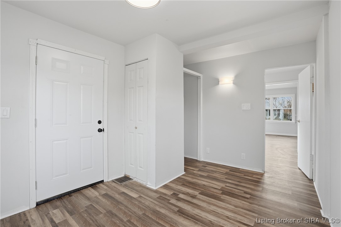 709 Crestview Court