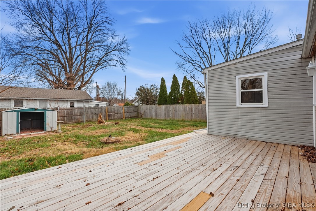 709 Crestview Court